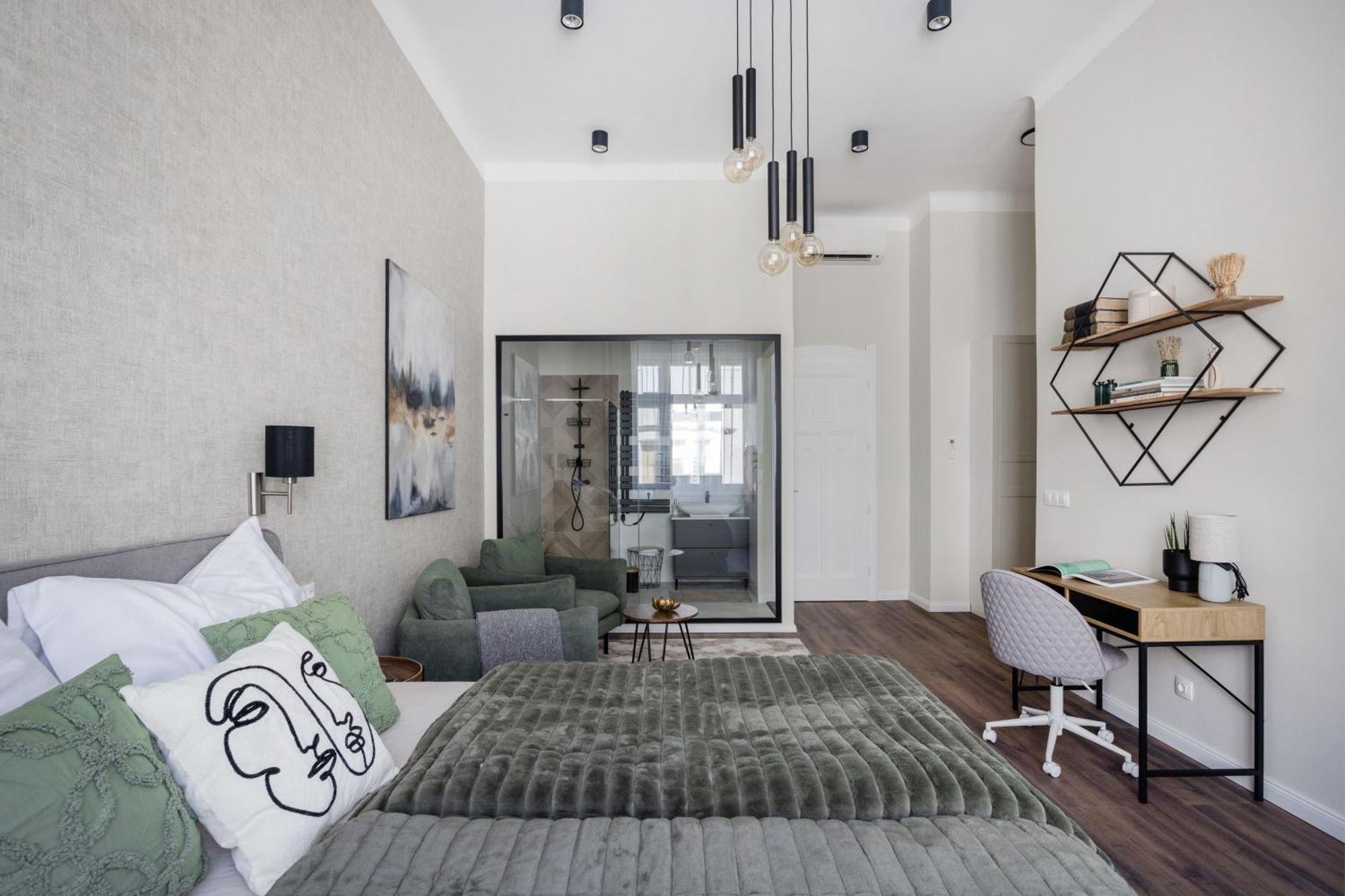 Elegant Escape Budapest