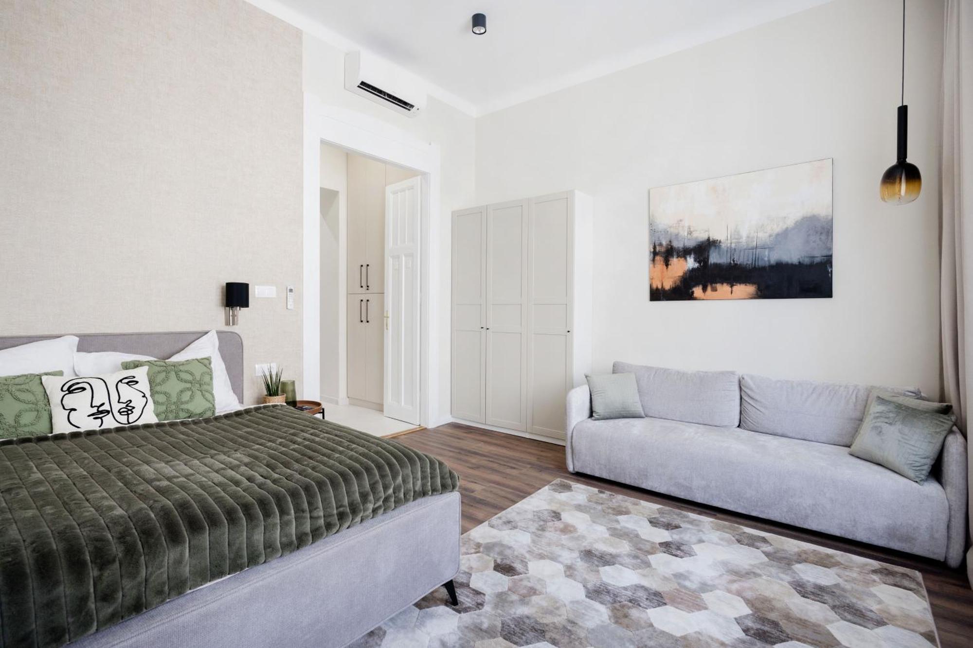 Elegant Escape Budapest